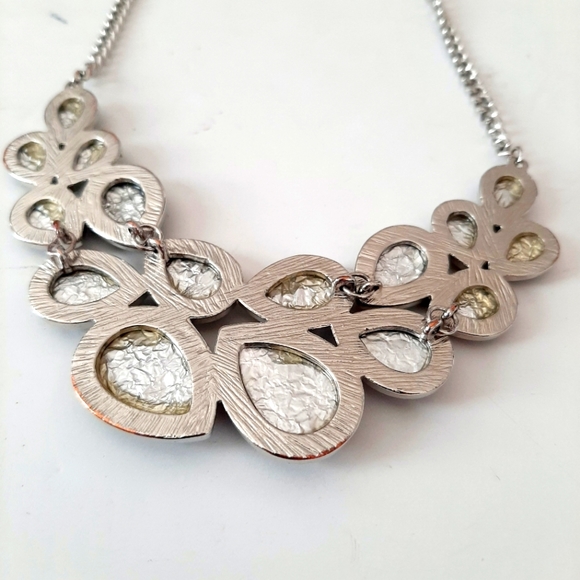 Statement Choker Necklace - Picture 4 of 6